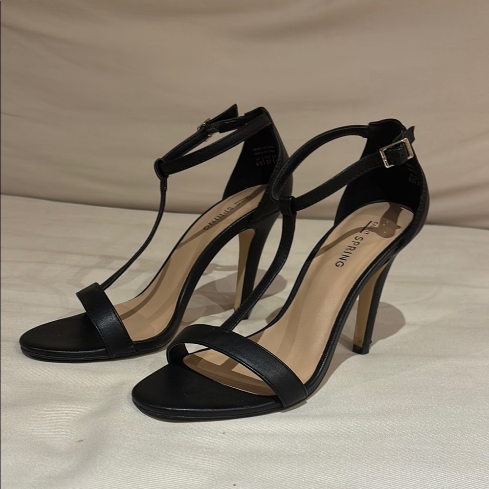 Elegant Black Strappy Heels